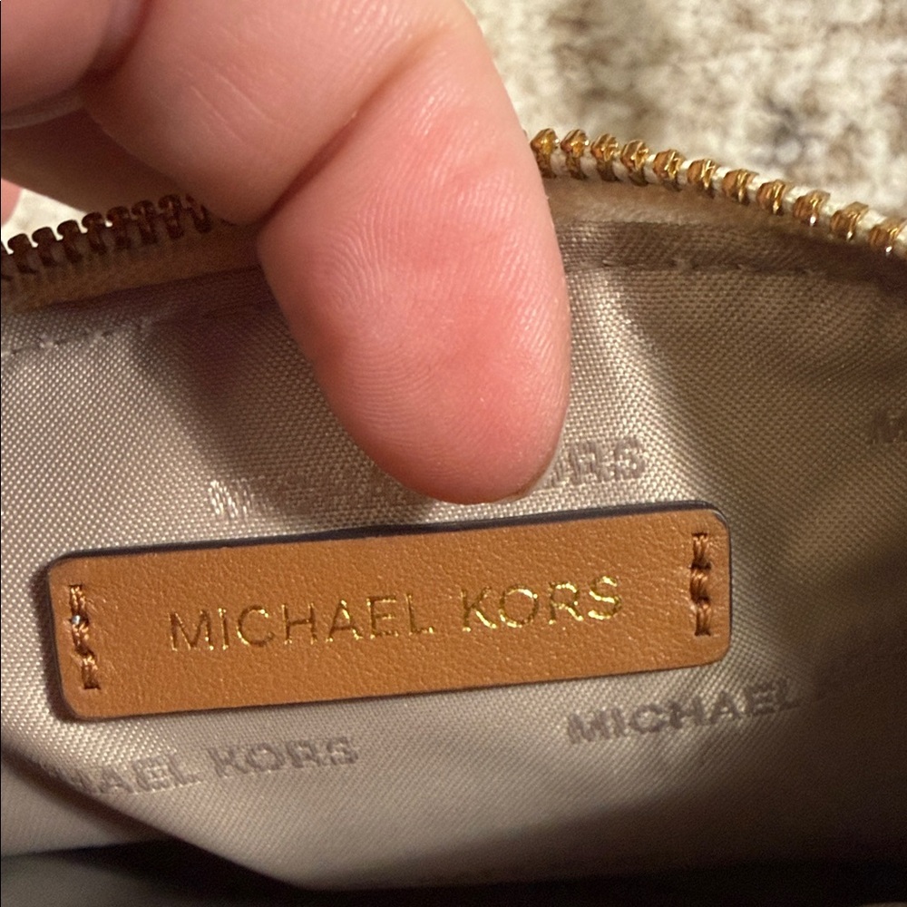Michael Kors Cream Monogram Wristlet| Jet Set Small Signature Logo Wristlet - Picture 6 of 12